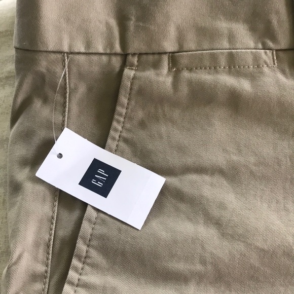 **NWT** GAP Men’s Straight Fit Khakis - Picture 5 of 6